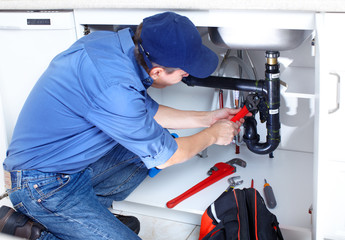 Key Reasons to Hire a Professional Plumber