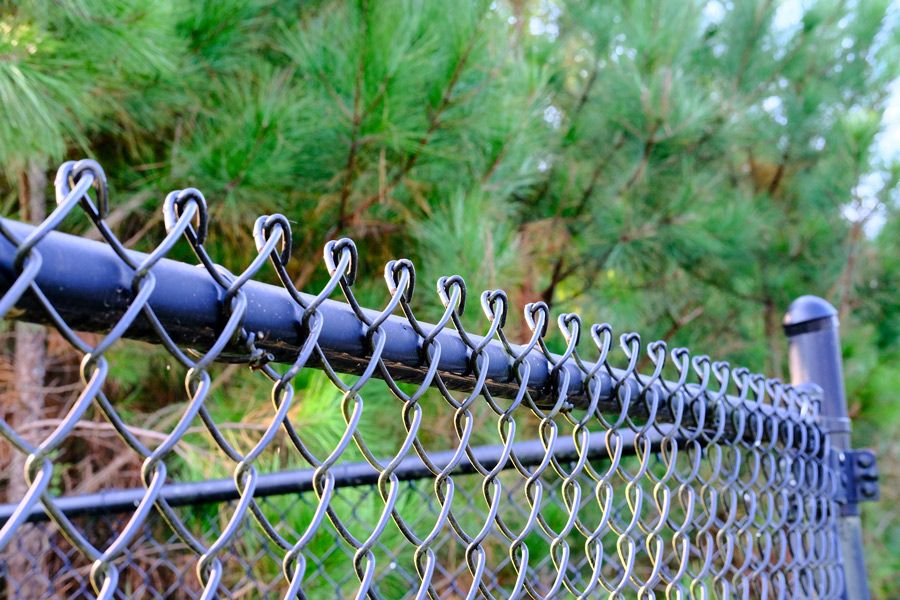 Chain Link Fences – Low Cost, Durable and Aesthetically Appealing